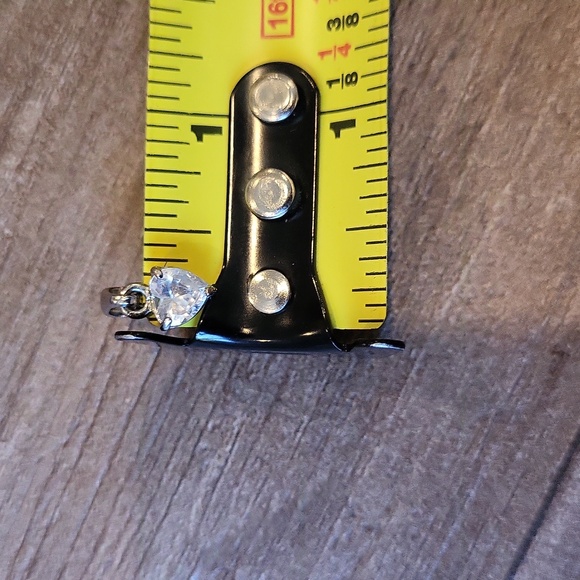 Dainty Crystal Heart Silver Tone Neckle Pendant - Picture 4 of 6